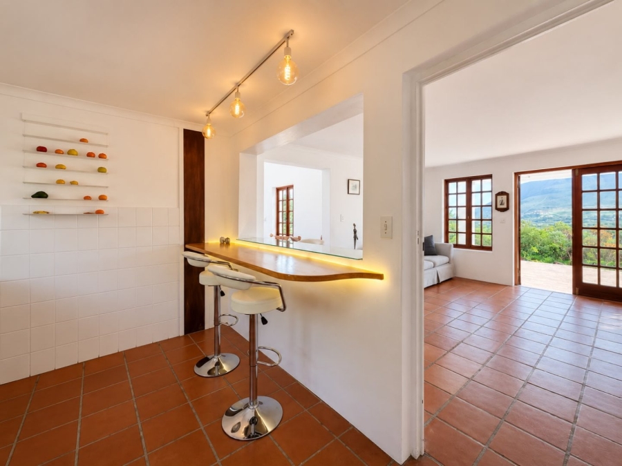 To Let 2 Bedroom Property for Rent in Crofters Valley Western Cape